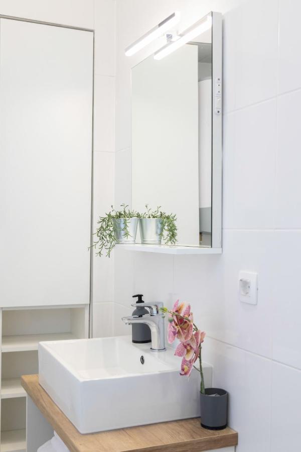 Bright And Modern Apartments In City Center Zagreb Buitenkant foto