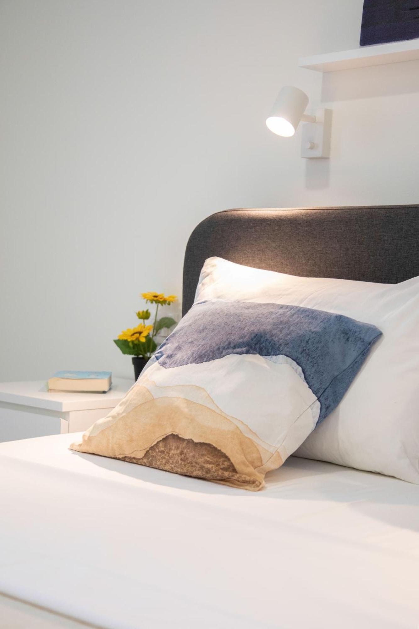 Bright And Modern Apartments In City Center Zagreb Buitenkant foto