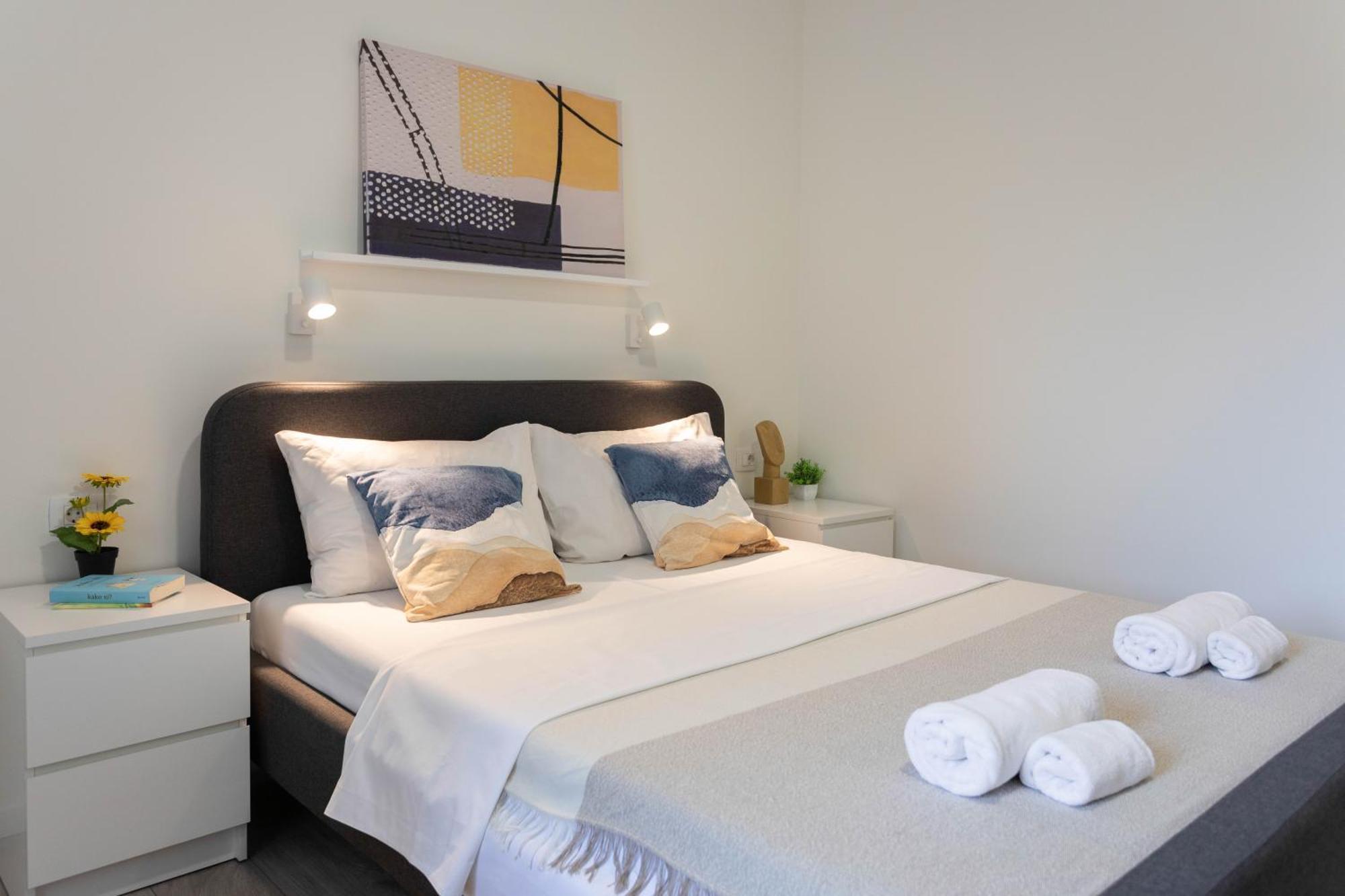 Bright And Modern Apartments In City Center Zagreb Buitenkant foto