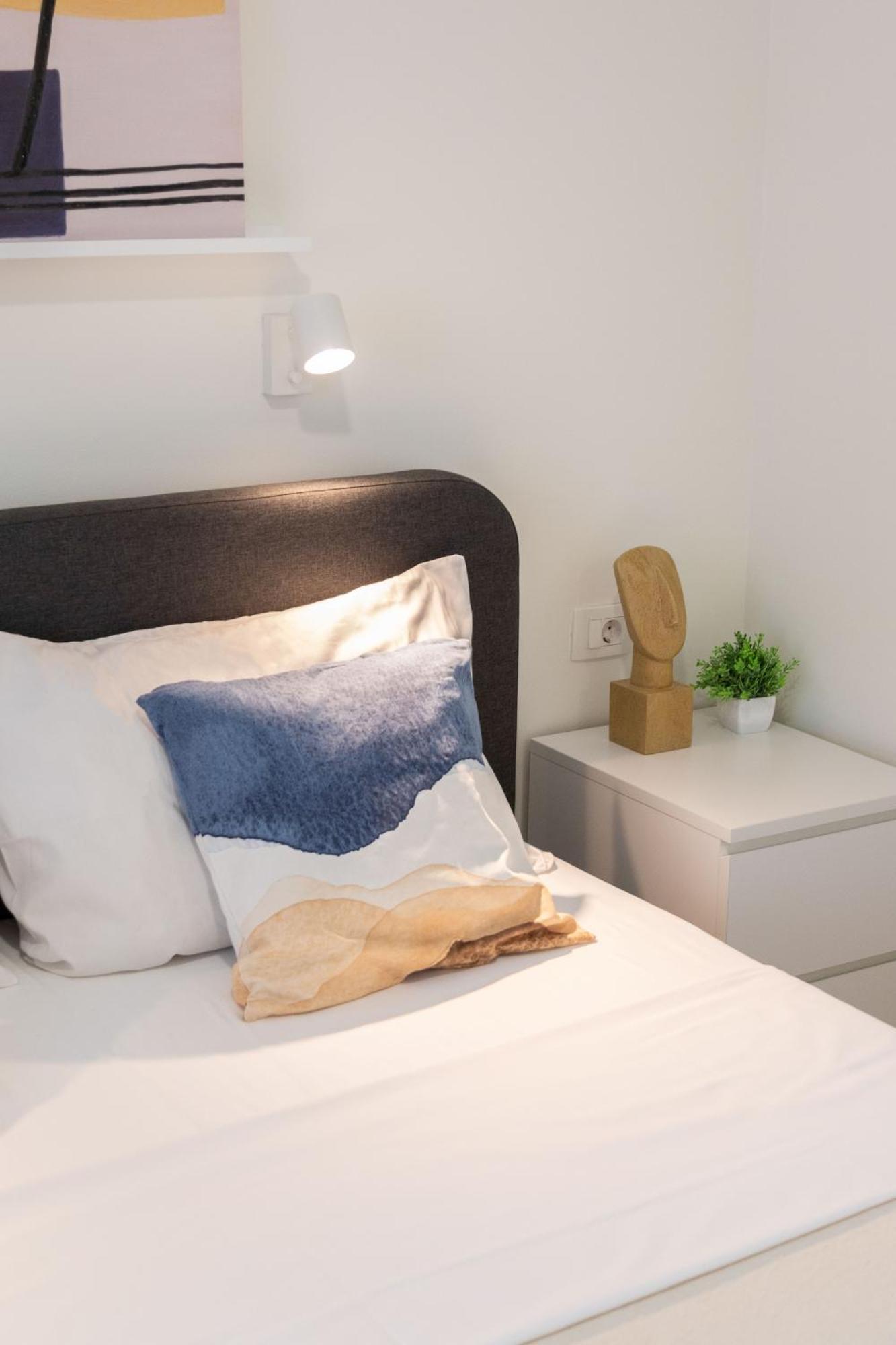 Bright And Modern Apartments In City Center Zagreb Buitenkant foto